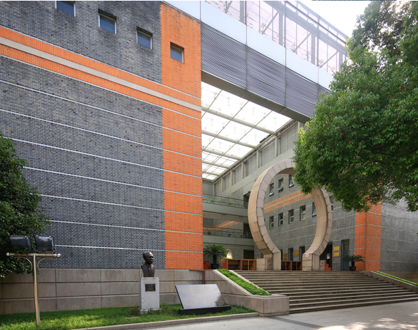 苏州建筑工程集团有限公司_苏大王健法学院