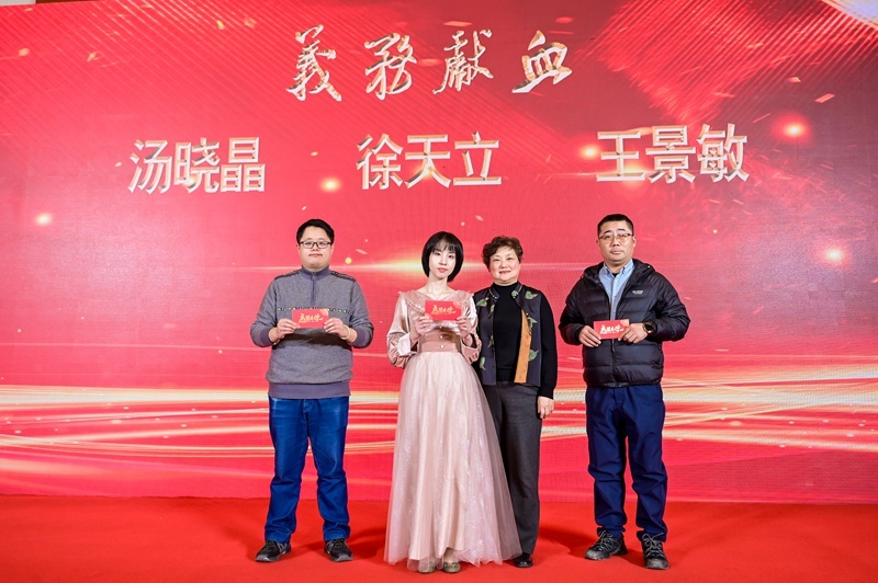 上传12.jpg