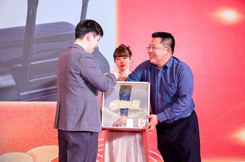 上传10.jpg